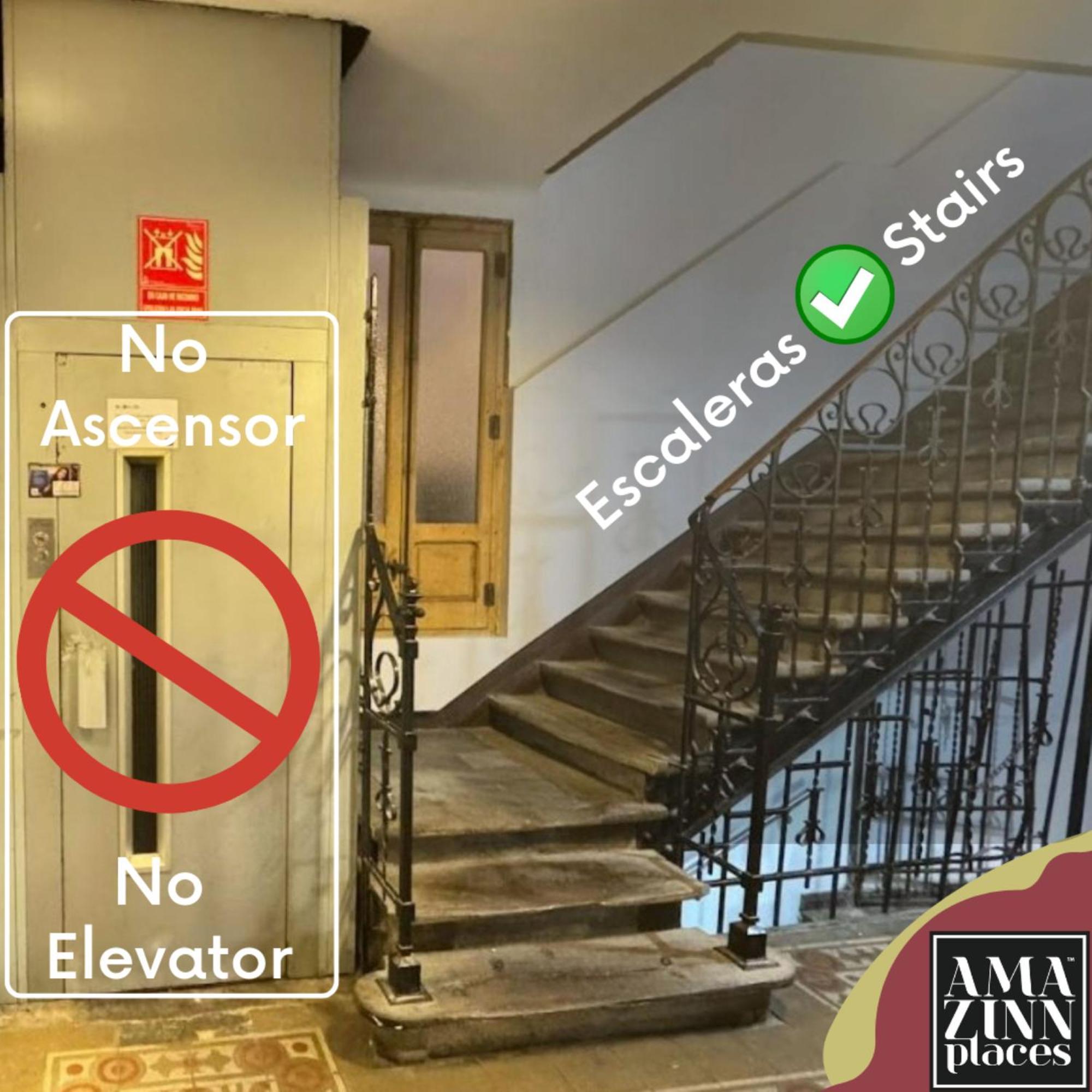 Ap Embajadores XVII Madrid Bagian luar foto